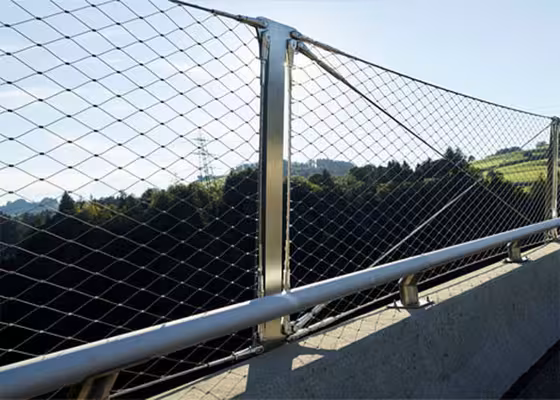 wire mesh pulling grips