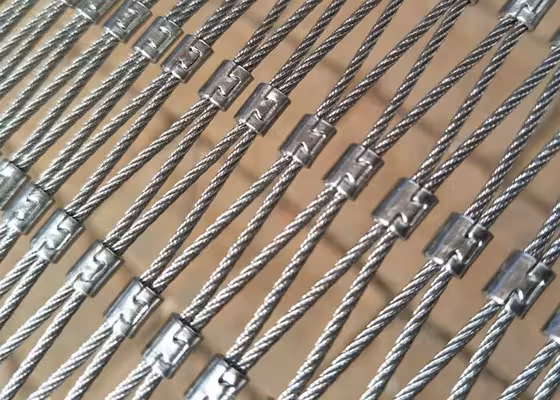 deck railing with wire mesh
